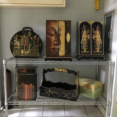 曼谷 华马克帕克爱纽旅舍旅舍 外观 照片