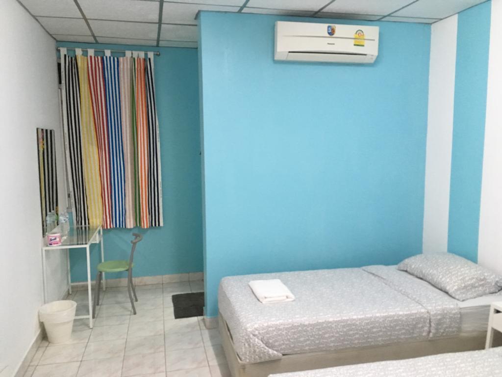 曼谷 华马克帕克爱纽旅舍旅舍 外观 照片